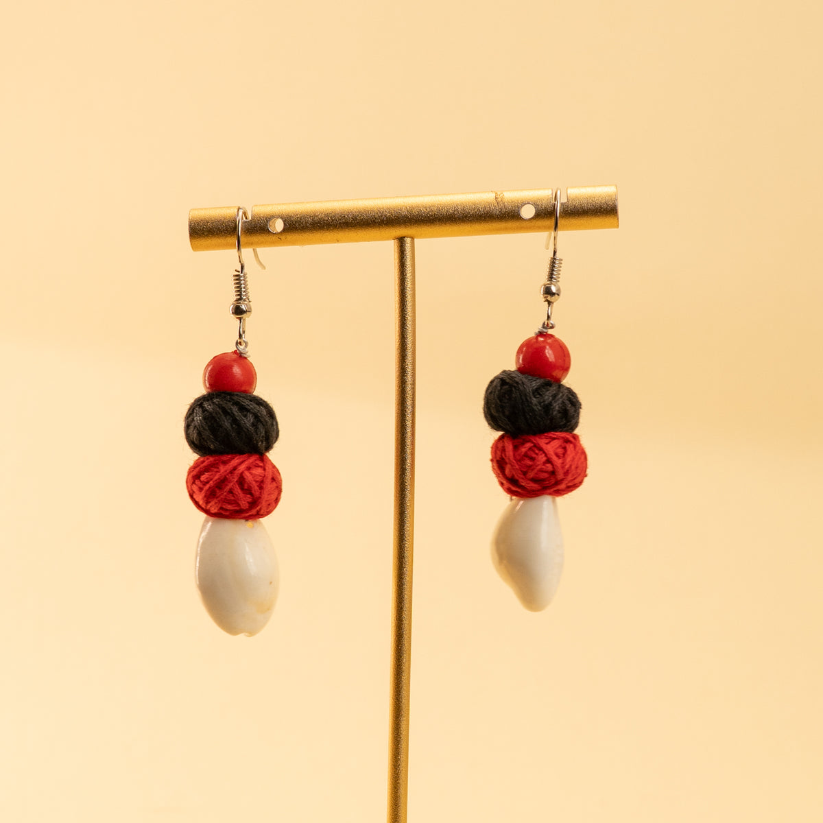 RINA FABRIC AND BEADS HANDMADE AND HANDSTICHED MALA/ NECKPIECE ML85