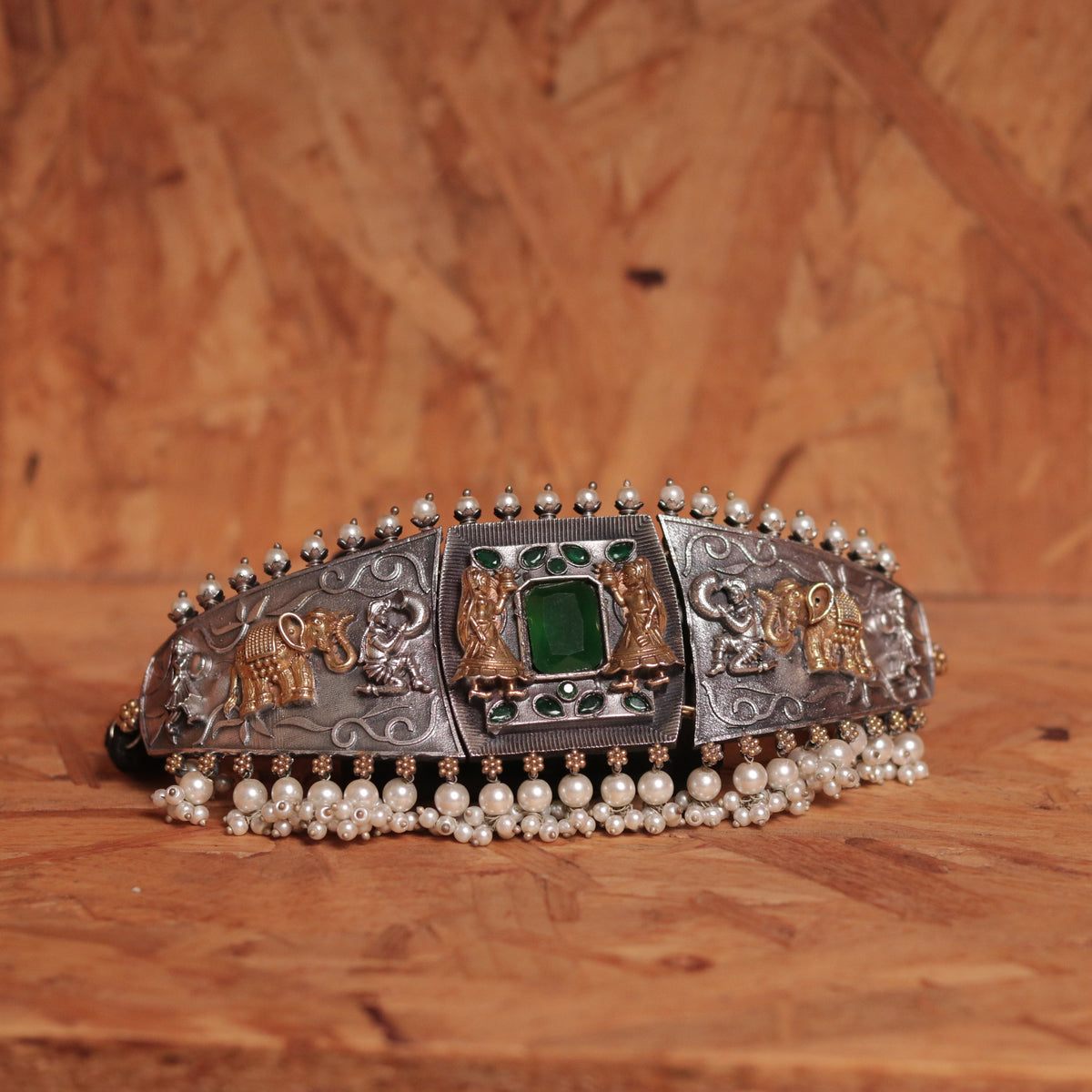 SUGIR BIJOUX PREMIUM DUAL TONED SEMI HANDMADE CHOKER WITH EARRINGS CH69