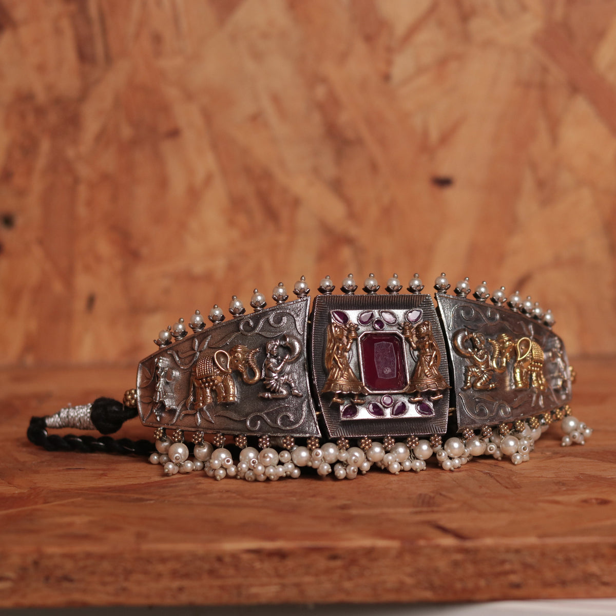 SUGIR BIJOUX PREMIUM DUAL TONED SEMI HANDMADE CHOKER WITH EARRINGS CH69