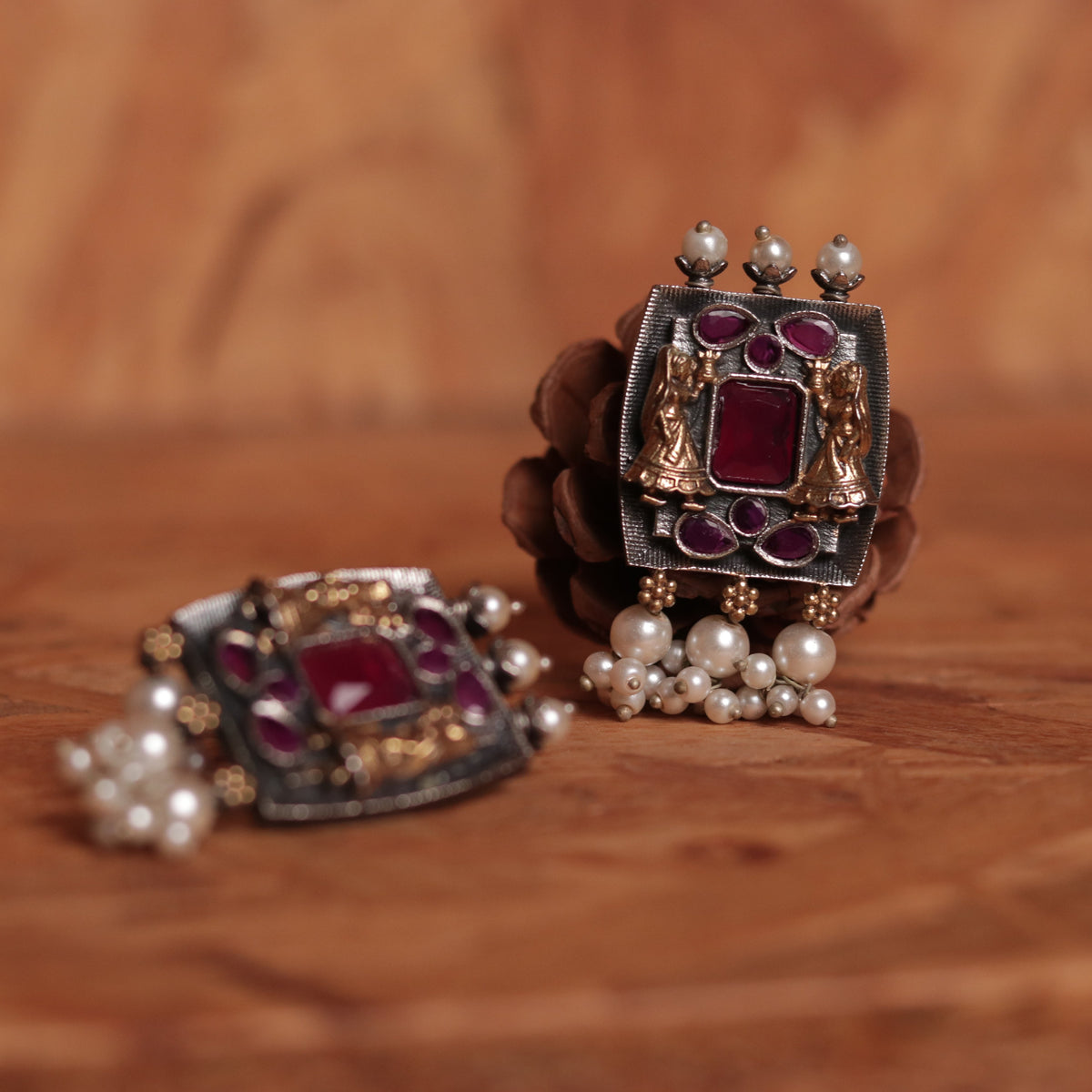 SUGIR BIJOUX PREMIUM DUAL TONED SEMI HANDMADE CHOKER WITH EARRINGS CH69