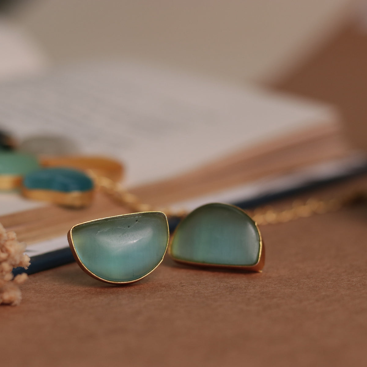 LUCY BIJOUX PREMIUM AND EXCLUSIVE HANDMADE CHOKER WITH EARRINGS CH121