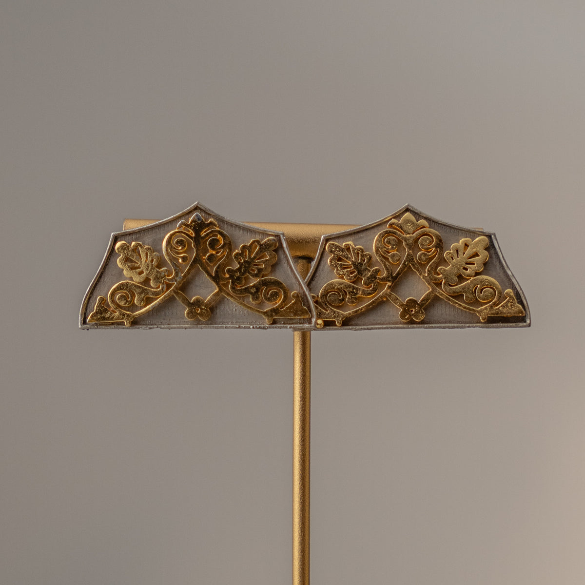 YENDI HANDMADE BIJOUX PREMIUM DUAL TONED HASLI WITH EARRINGS CH514