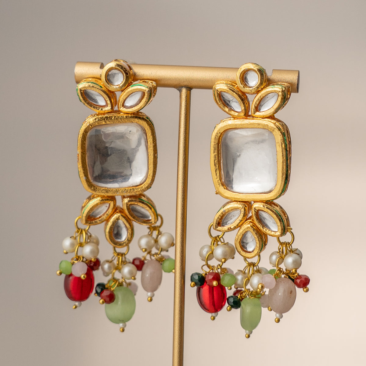 MOI FAUX KUNDAN AND BEADS HANDMADE GOLD TONED CHOKER WITH EARRINGS CH410