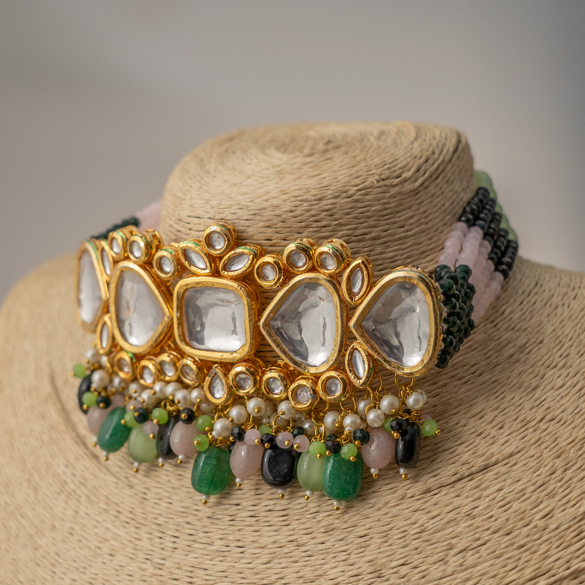 MOI FAUX KUNDAN AND BEADS HANDMADE GOLD TONED CHOKER WITH EARRINGS CH410