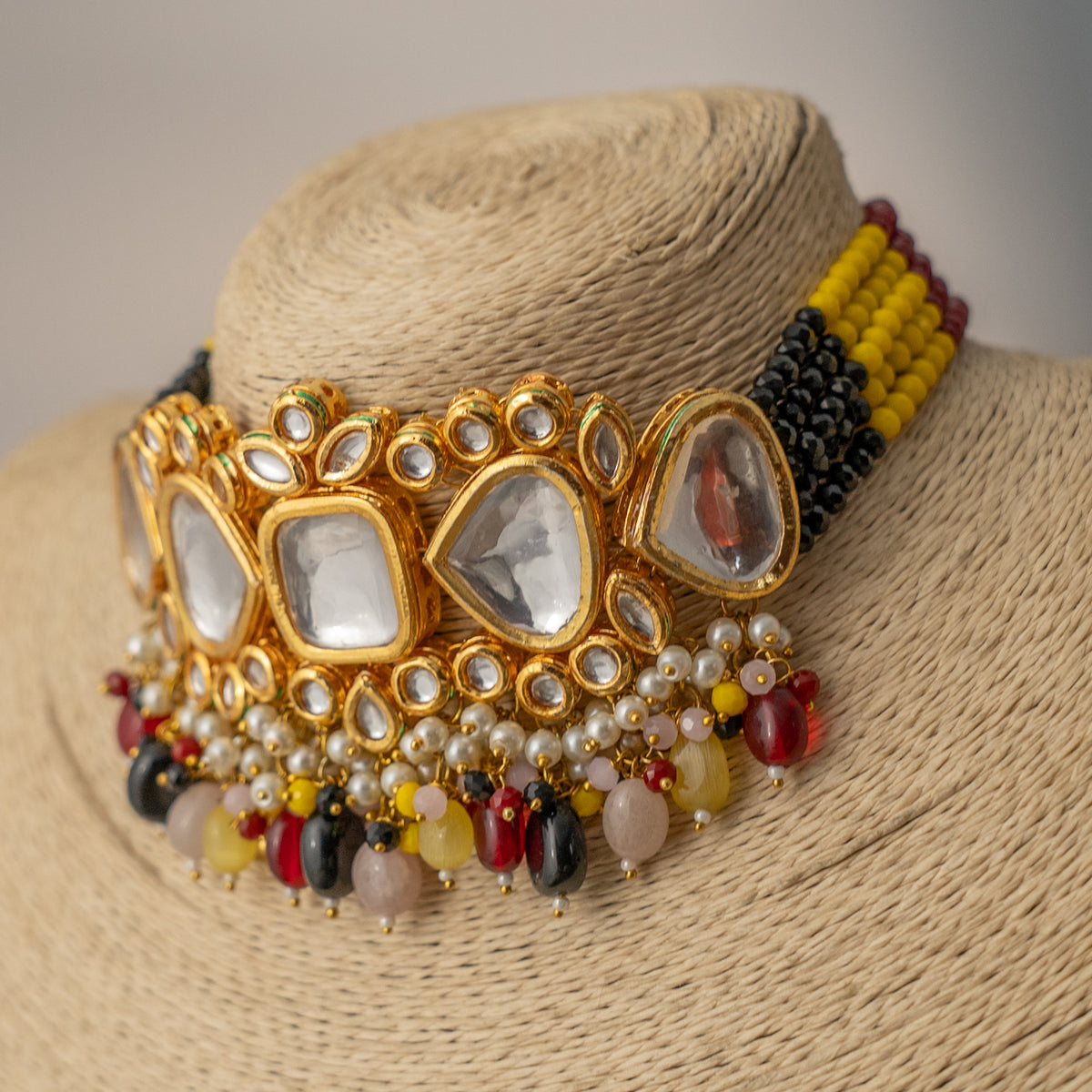 MOI FAUX KUNDAN AND BEADS HANDMADE GOLD TONED CHOKER WITH EARRINGS CH410