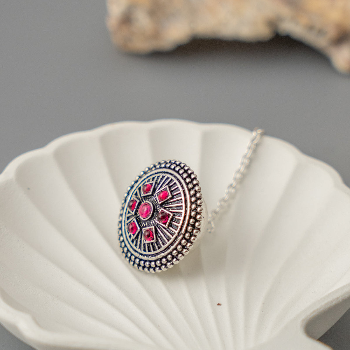 BINDIYA ANTIQUE  PEARL HEAD ACCESSORIES HA09