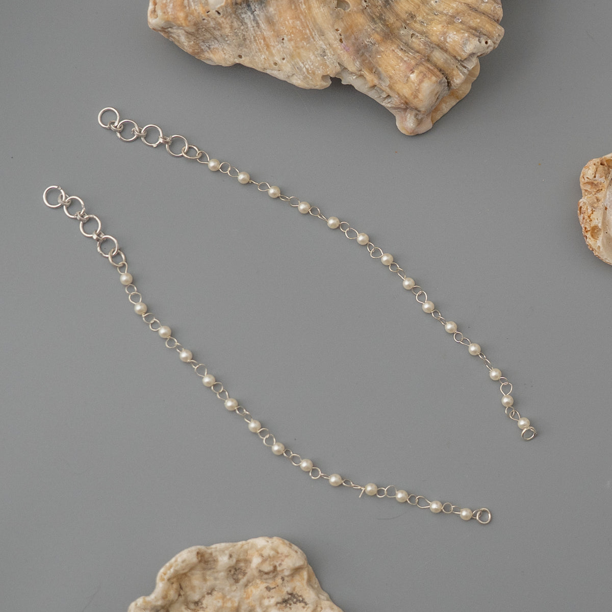 AZARIAH SILVER TONED HANDMADE EARCHAIN EA06