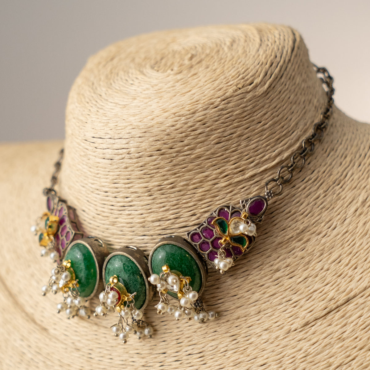 VAINISHA KUNDAN FUSION BIJOUX PREMIUM AND EXCLUSIVE HANDMADE CHOKER  CH148