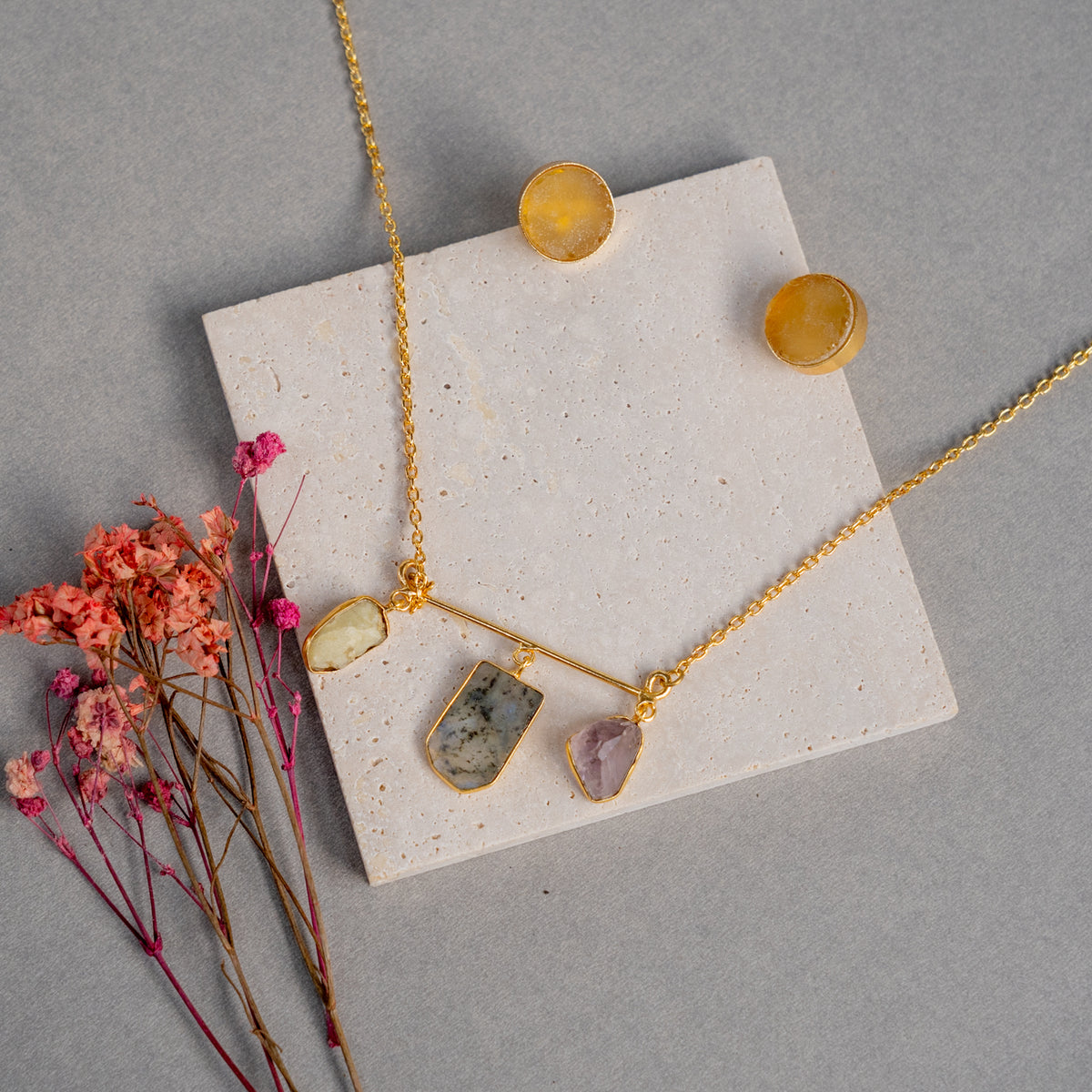 LAINEY GOLD TONED HANDMADE HAND HAMMERED NECKLACE AND lEARRINGS OF14