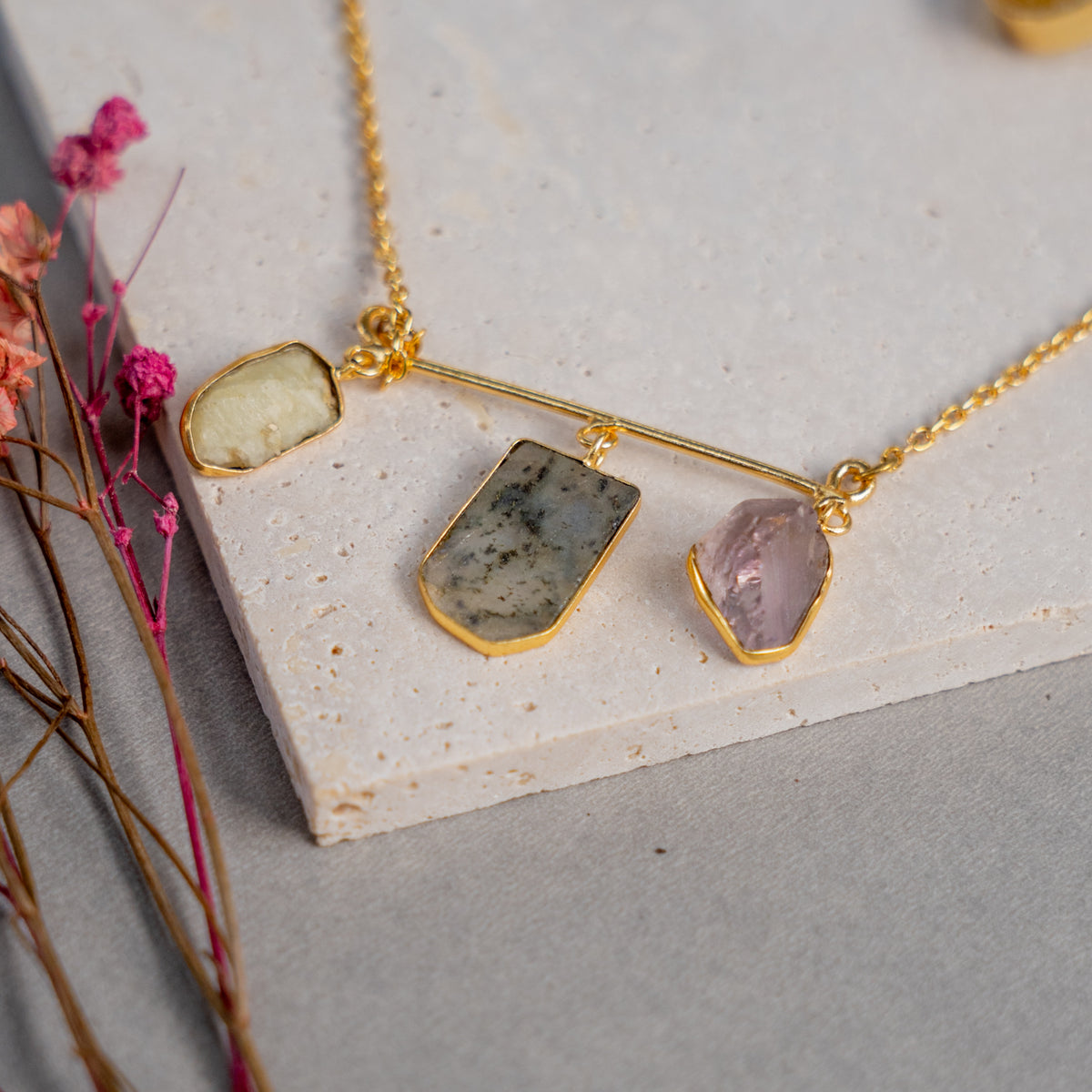 LAINEY GOLD TONED HANDMADE HAND HAMMERED NECKLACE AND lEARRINGS OF14