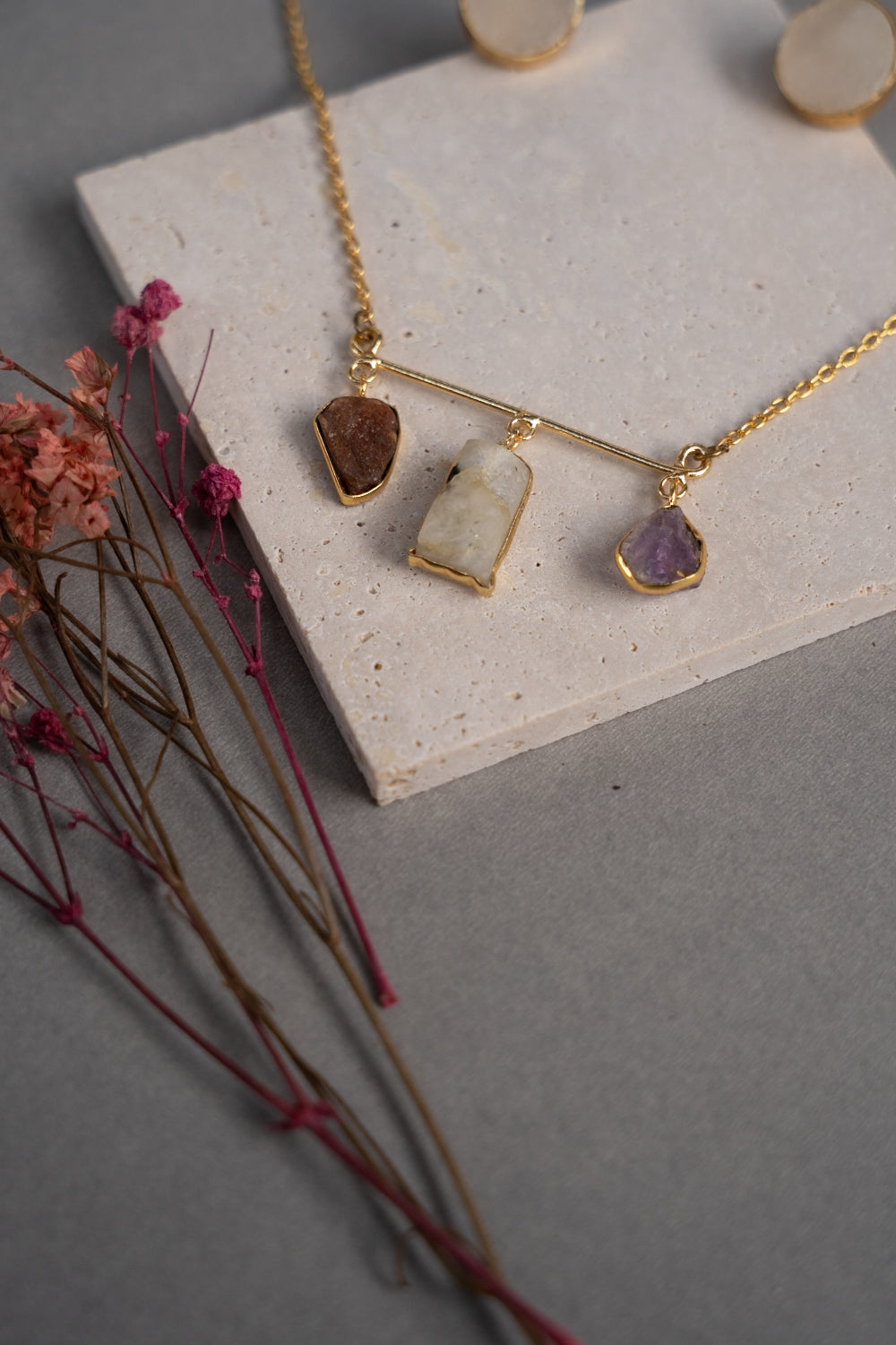 LAINEY GOLD TONED HANDMADE HAND HAMMERED NECKLACE AND lEARRINGS OF14