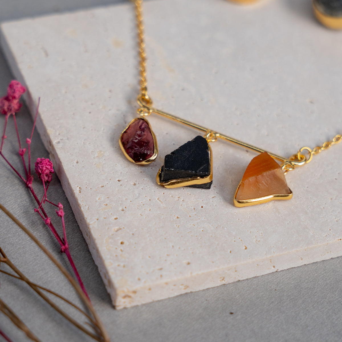 LAINEY GOLD TONED HANDMADE HAND HAMMERED NECKLACE AND lEARRINGS OF14