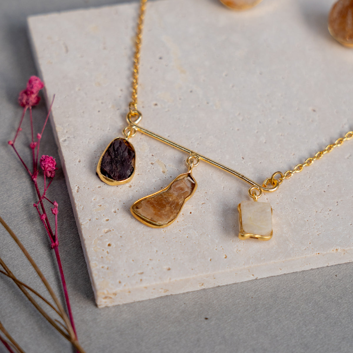 LAINEY GOLD TONED HANDMADE HAND HAMMERED NECKLACE AND lEARRINGS OF14