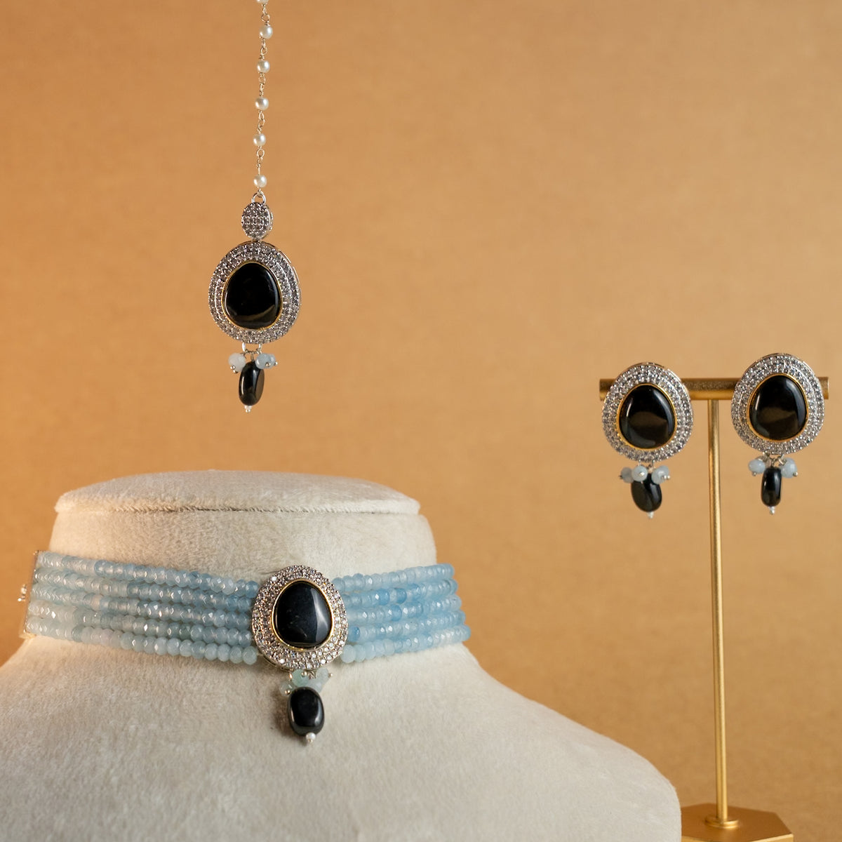 SOPHIE ONEX BEADS BIJOUX PREMIUM AND EXCLUSIVE HANDMADE CHOKER WITH EARRINGS CH210