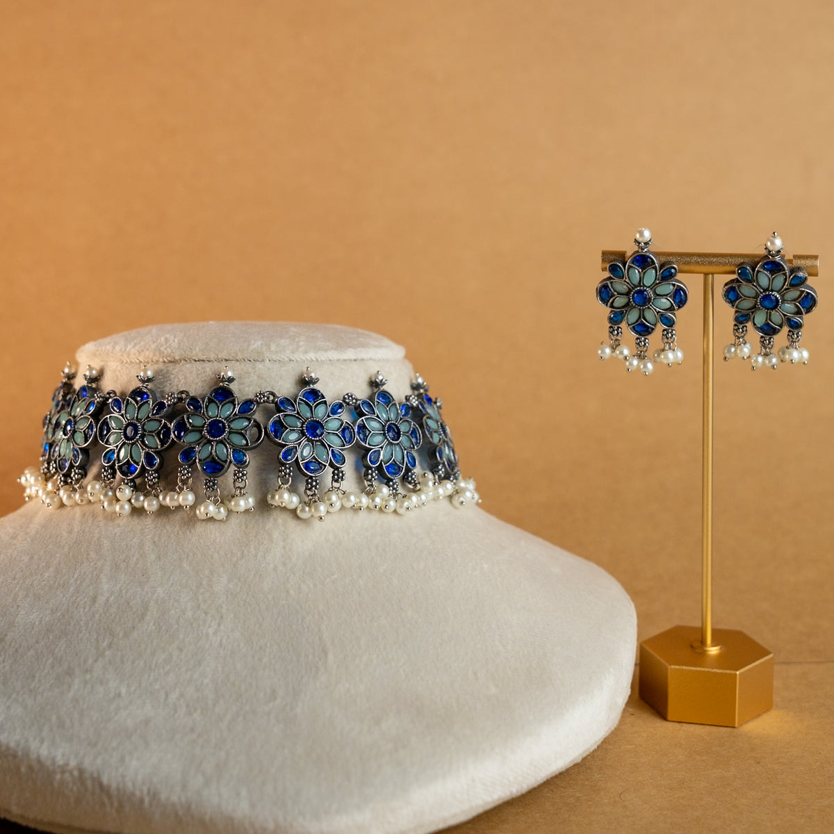 ATHENA BIJOUX PREMIUM SEMI HANDMADE ANTIQUE FAUX SILVER NECKPIECE/NECKLACE EARRINGS NL217