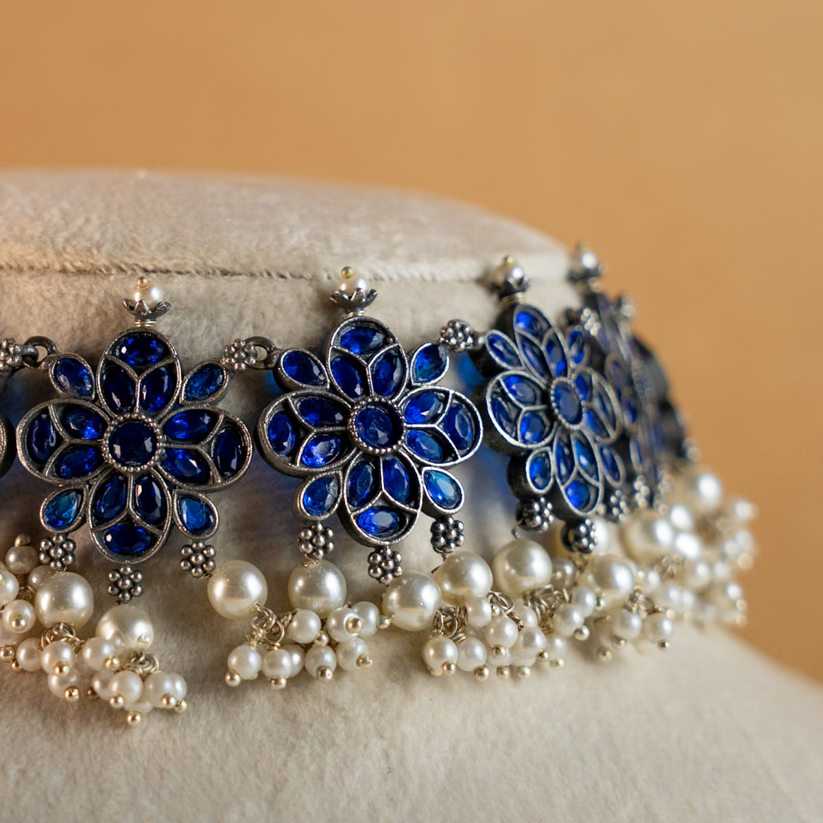 ATHENA BIJOUX PREMIUM SEMI HANDMADE ANTIQUE FAUX SILVER NECKPIECE/NECKLACE EARRINGS NL217