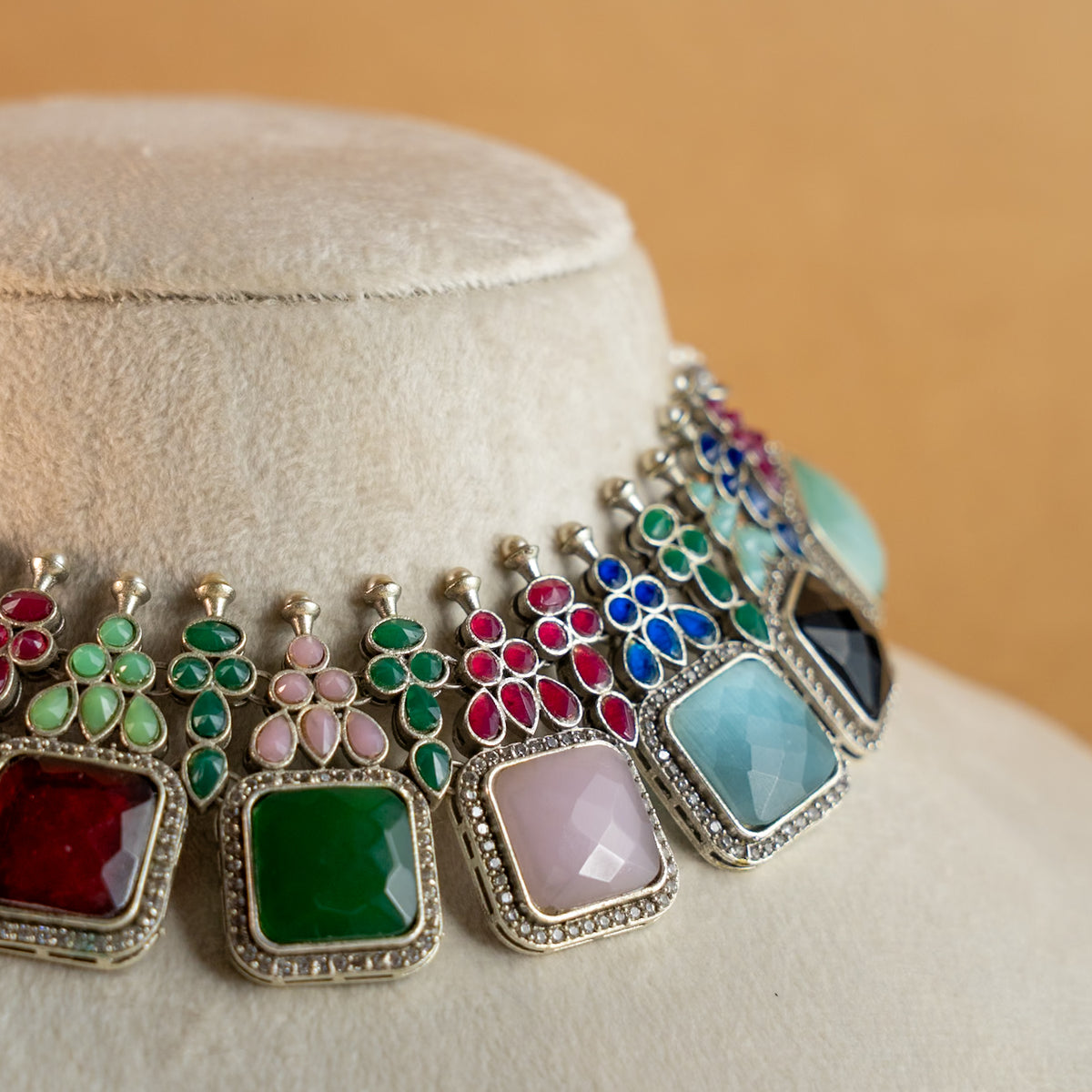 NAYANA PREMIUM FAUX SILVER SEMI HANDMADE ANTIQUE NECKPIECE/NECKLACE EARRINGS NL43