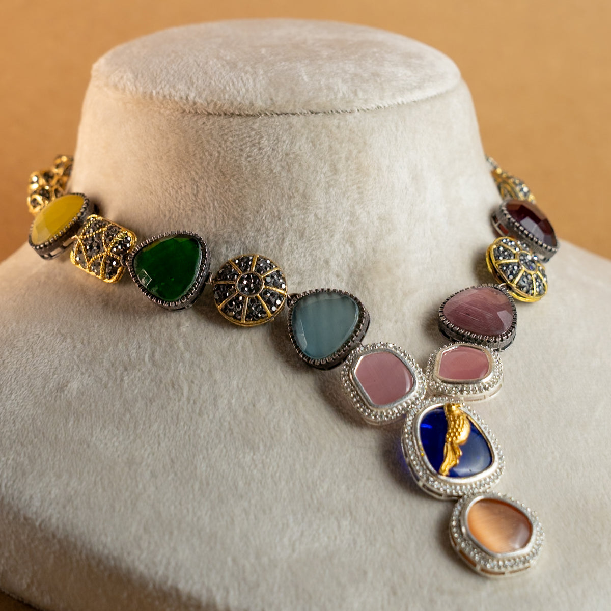 BHAVYA SEMI HANDMADE ANTIQUE NECKPIECE/NECKLACE WITH EARRING NL263