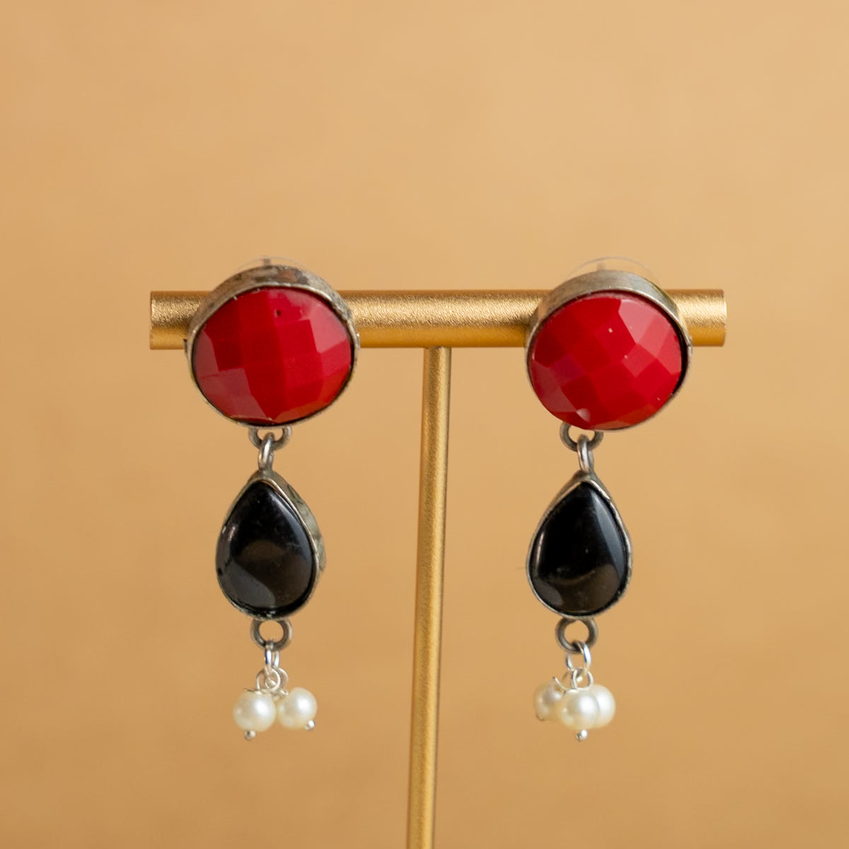 EMRYN SILVER LOOK ALIKE RAW AND RUSTIC SEMI HANDMADE STATEMENT CHOKER  WITH EARRINGS CH141