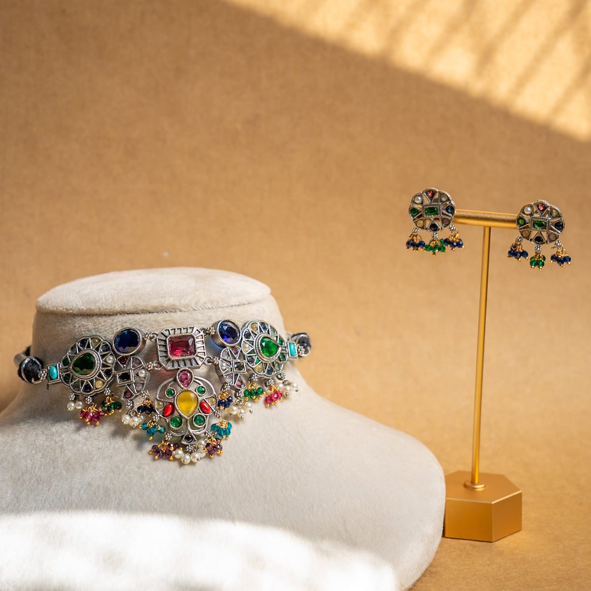 ISLA BIJOUX RAW AND RUSTIC SEMI  HANDMADE CHOKER WITH EARRINGS CH391