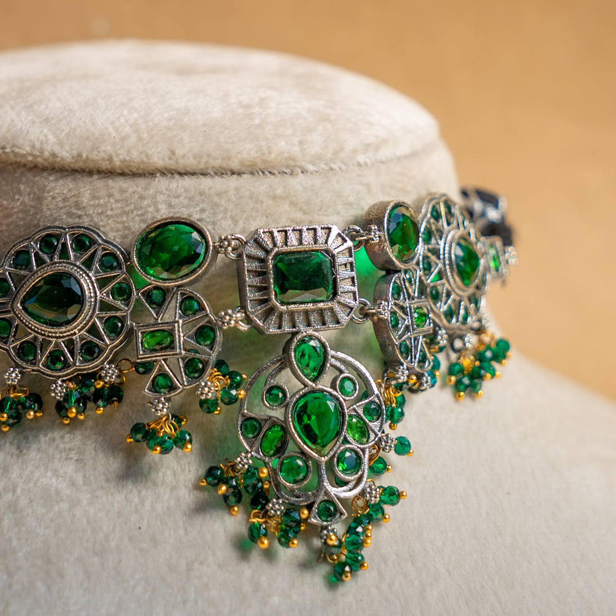 ISLA BIJOUX RAW AND RUSTIC SEMI  HANDMADE CHOKER WITH EARRINGS CH391