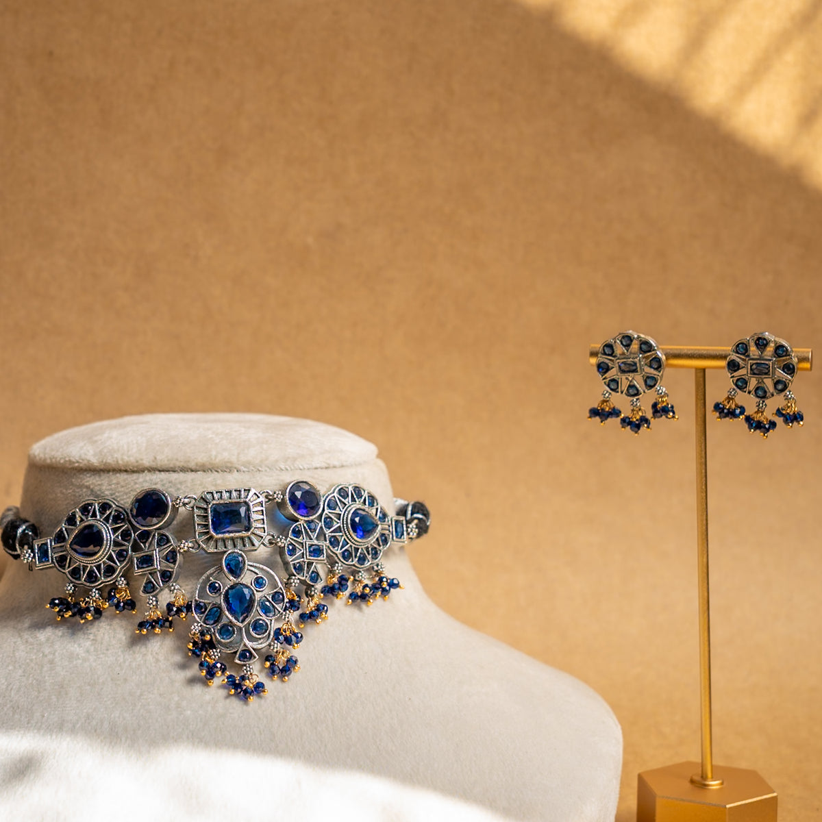 ISLA BIJOUX RAW AND RUSTIC SEMI  HANDMADE CHOKER WITH EARRINGS CH391