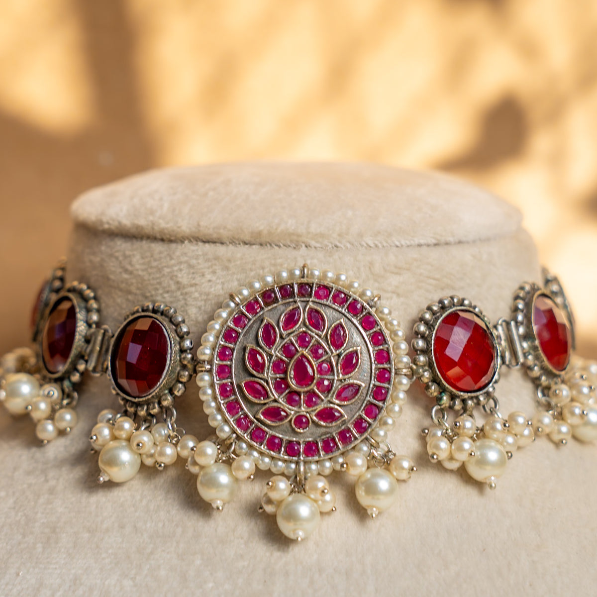 CHEN BIJOUX PREMIUM AND EXCLUSIVE SEMI HANDMADE CHOKER WITH EARRINGS CH404