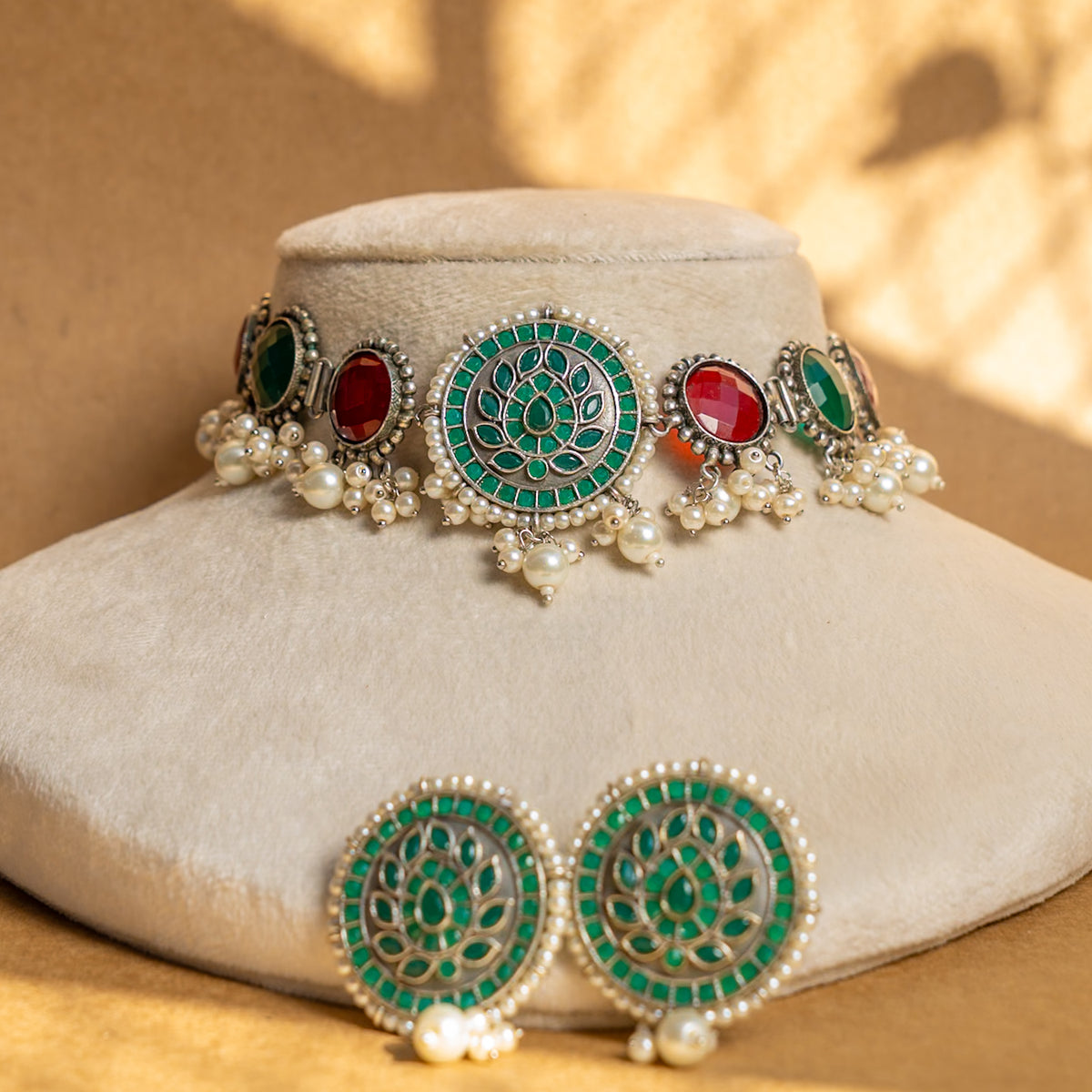 CHEN BIJOUX PREMIUM AND EXCLUSIVE SEMI HANDMADE CHOKER WITH EARRINGS CH404