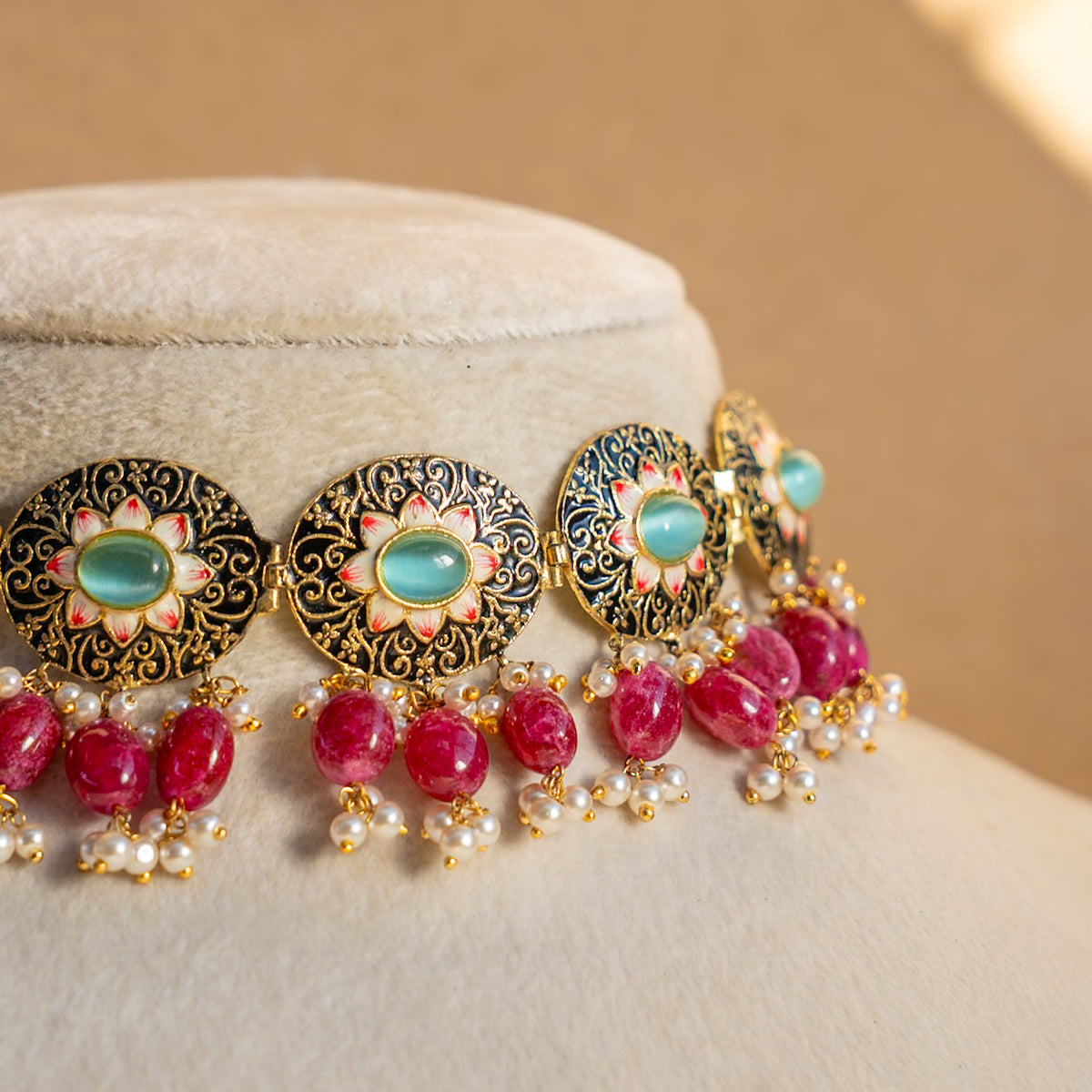 ROSY ONEX BEADS BIJOUX PREMIUM AND EXCLUSIVE HANDMADE CHOKER WITH EARRINGS CH209