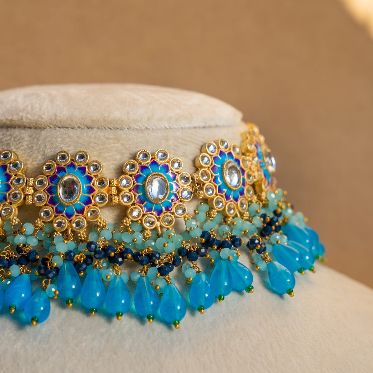 ROSY ONEX BEADS BIJOUX PREMIUM AND EXCLUSIVE HANDMADE CHOKER WITH EARRINGS CH209