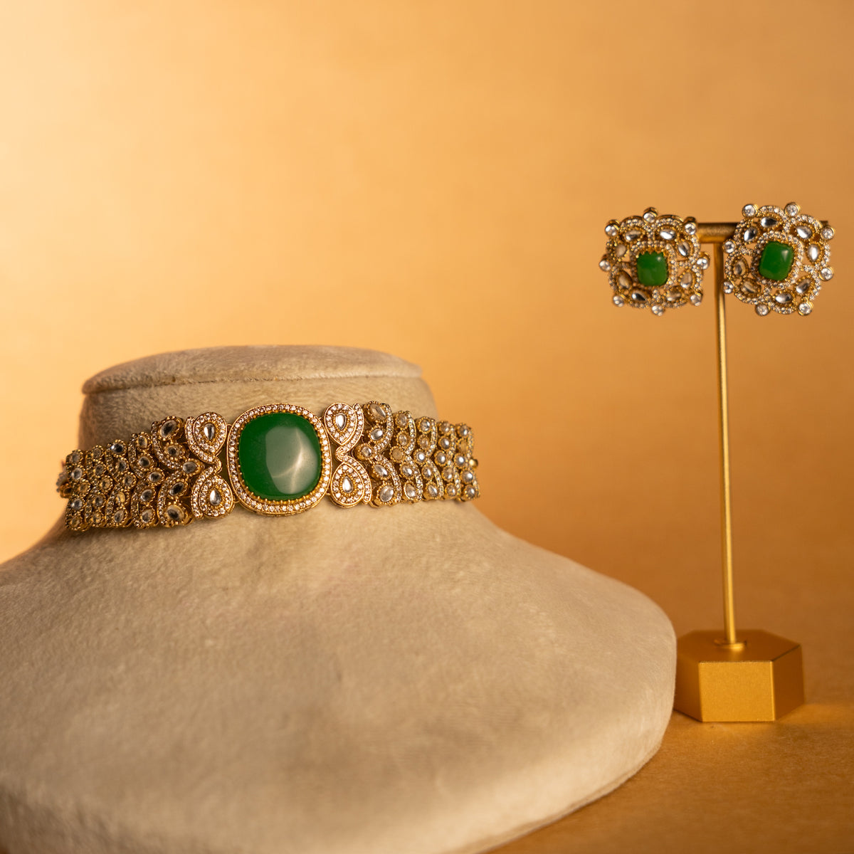 MARISHA FAUX POLKI FAUX DOUBLET CHOKER WITH EARRINGS CH525