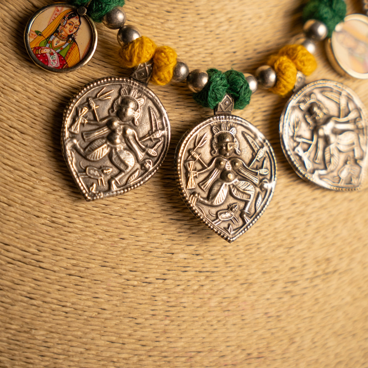 AAKRITI BIJOUX HANDMADE NACKLACE/NECKPIECE NL291