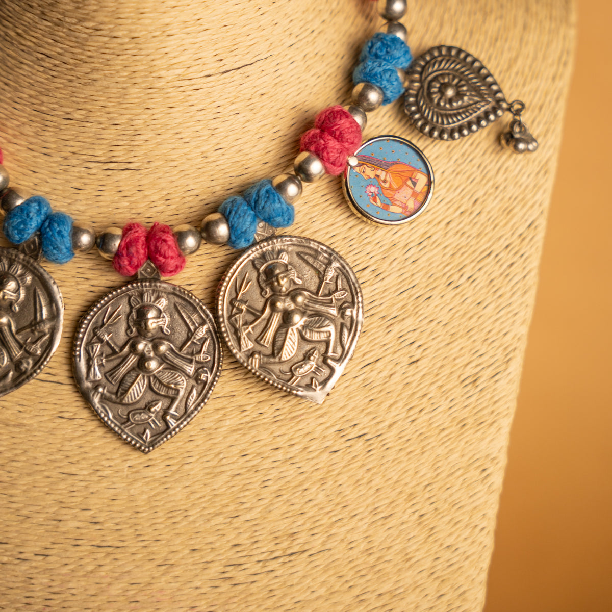 AAKRITI BIJOUX HANDMADE NACKLACE/NECKPIECE NL291