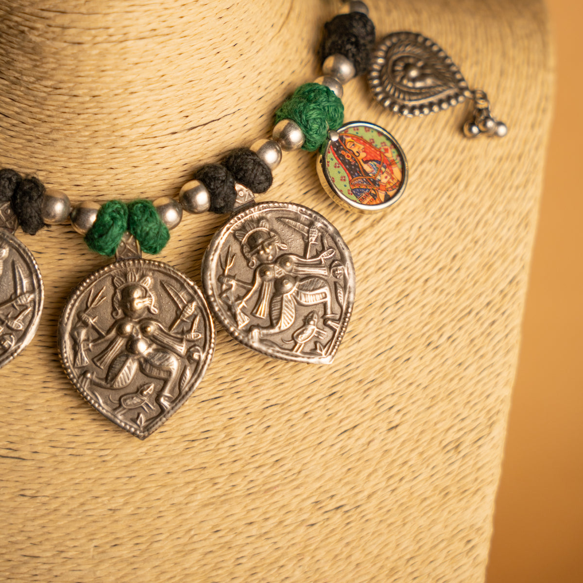 AAKRITI BIJOUX HANDMADE NACKLACE/NECKPIECE NL291