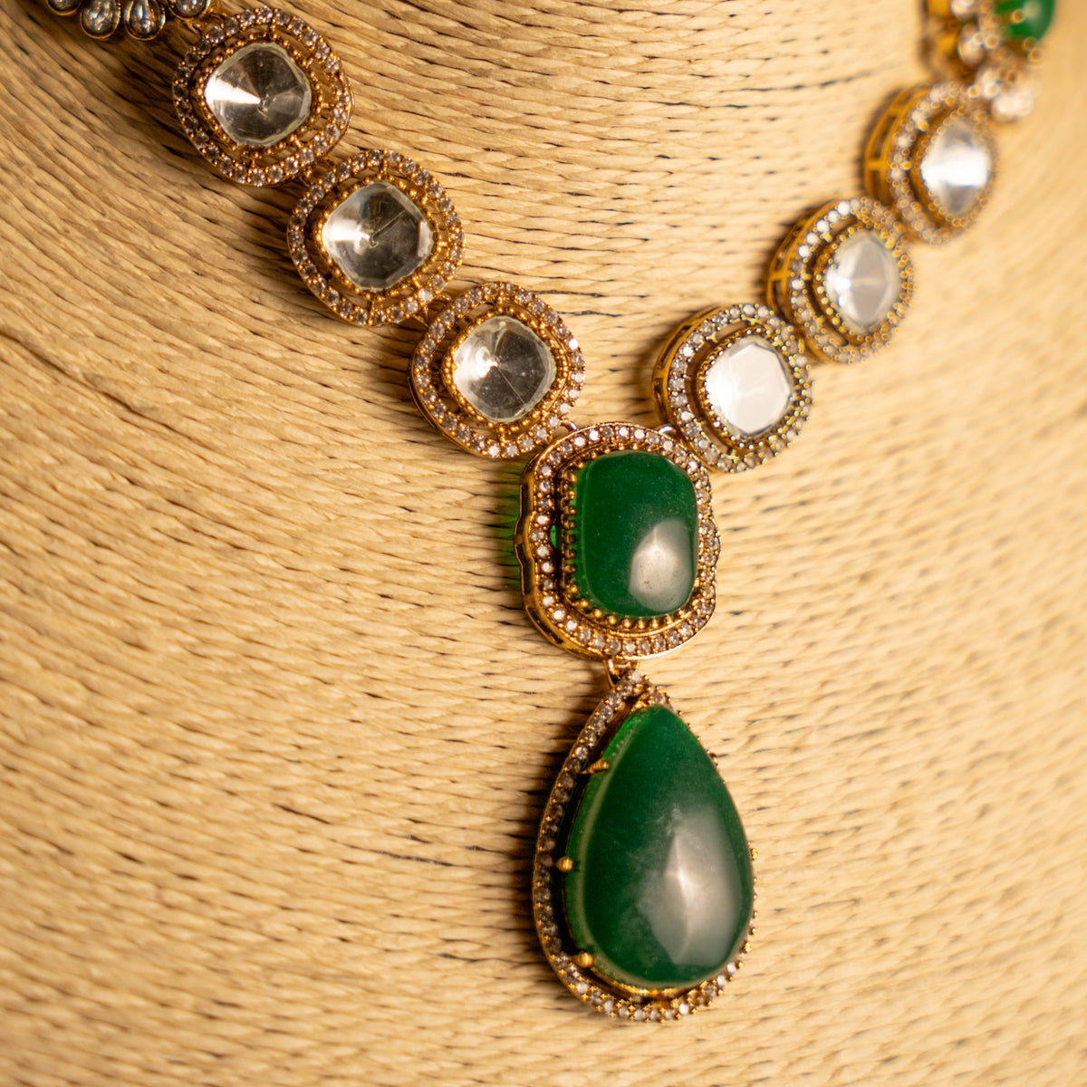 DESIKA BRIDAL PREMIUM DOUBLET AND POLKI STONE HANDMADE NECKLACE WITHE WITH EARRING NL302