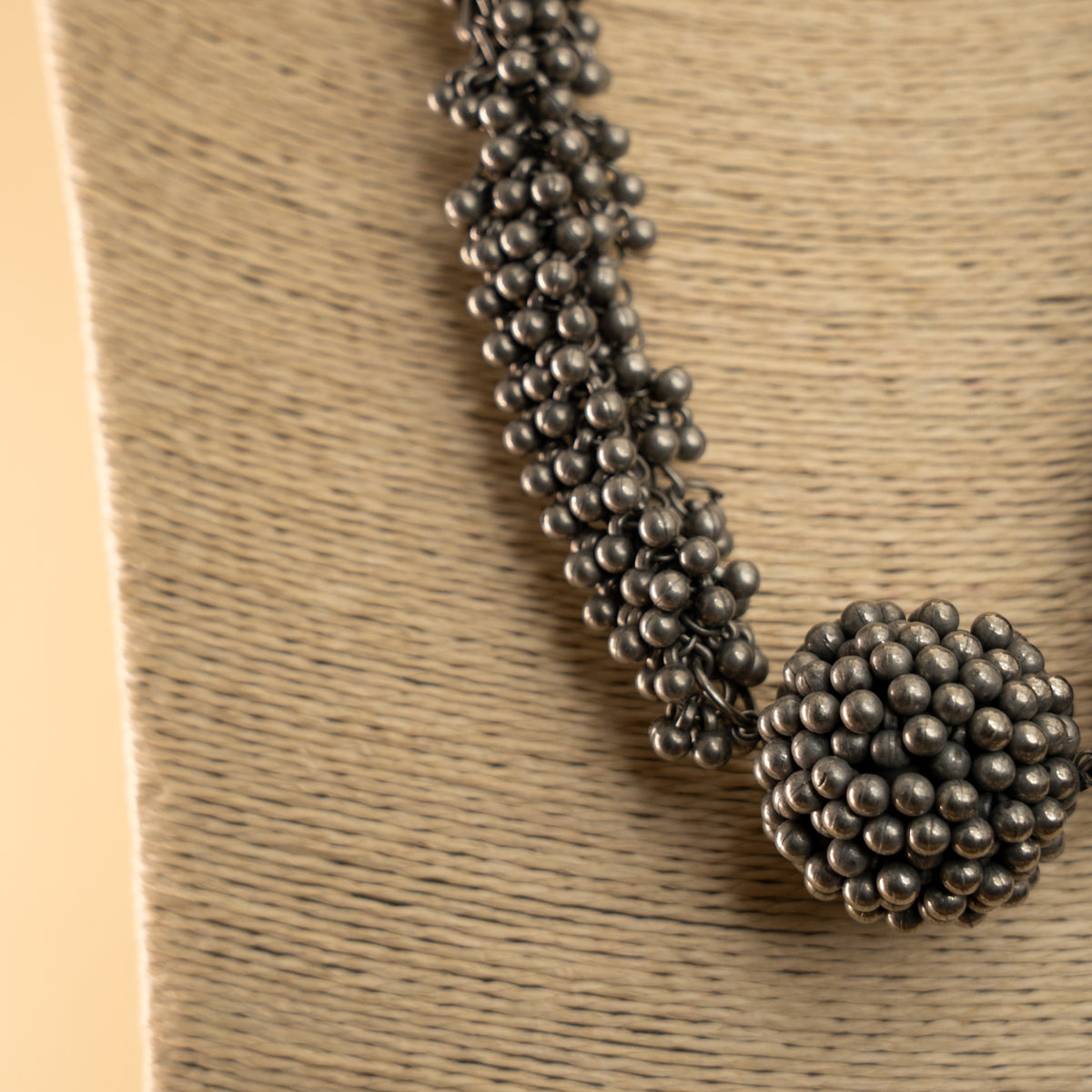 SAWYER  BLACK POLISH MALA/ NECKPIECE ML 158