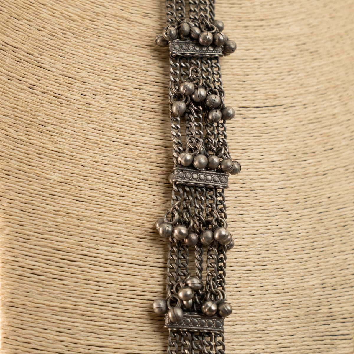 ISABELLA BLACK POLISH TIE  MALA/ NECKPIECE ML 144