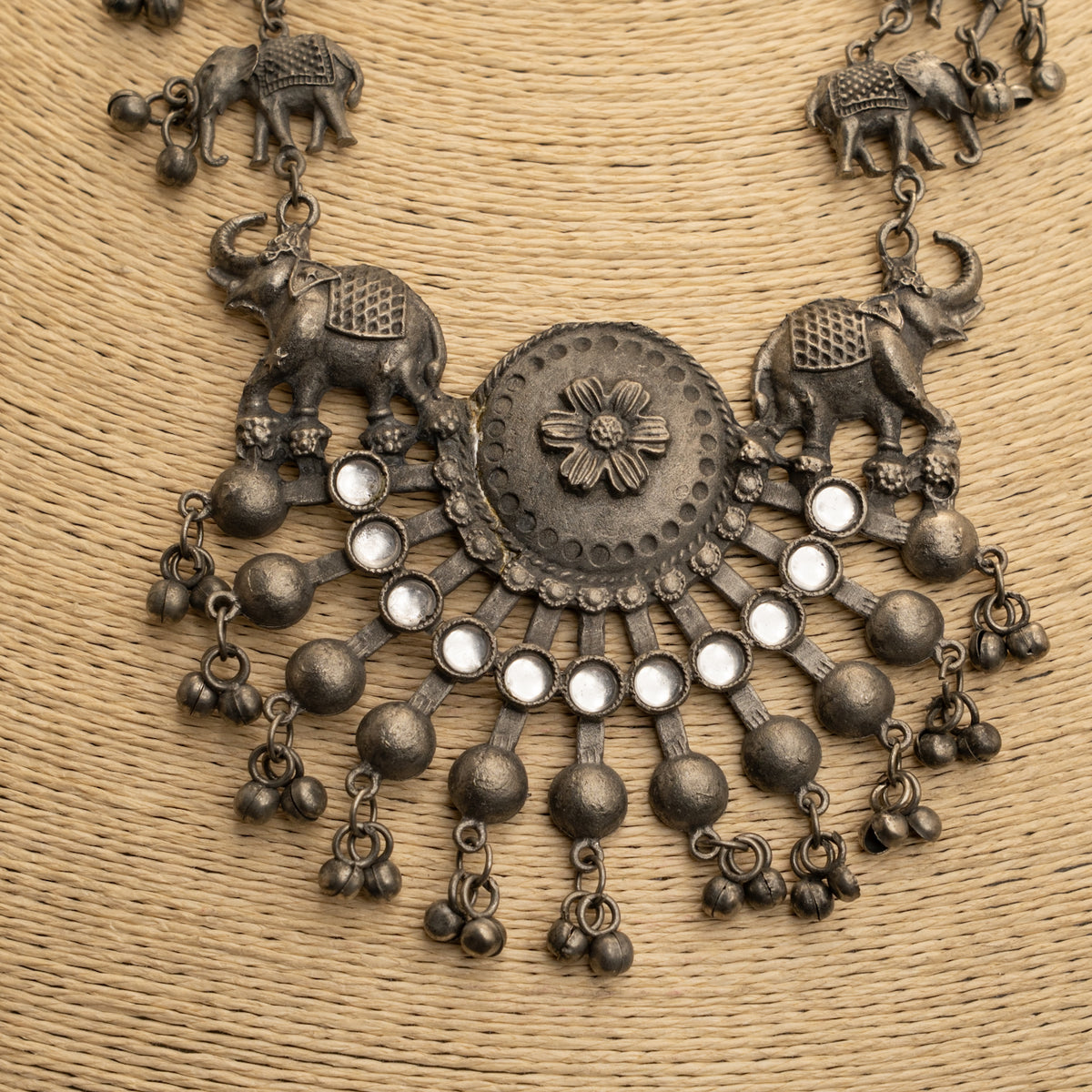 THARA BLACK POLISH MALA/ NECKPIECE ML197