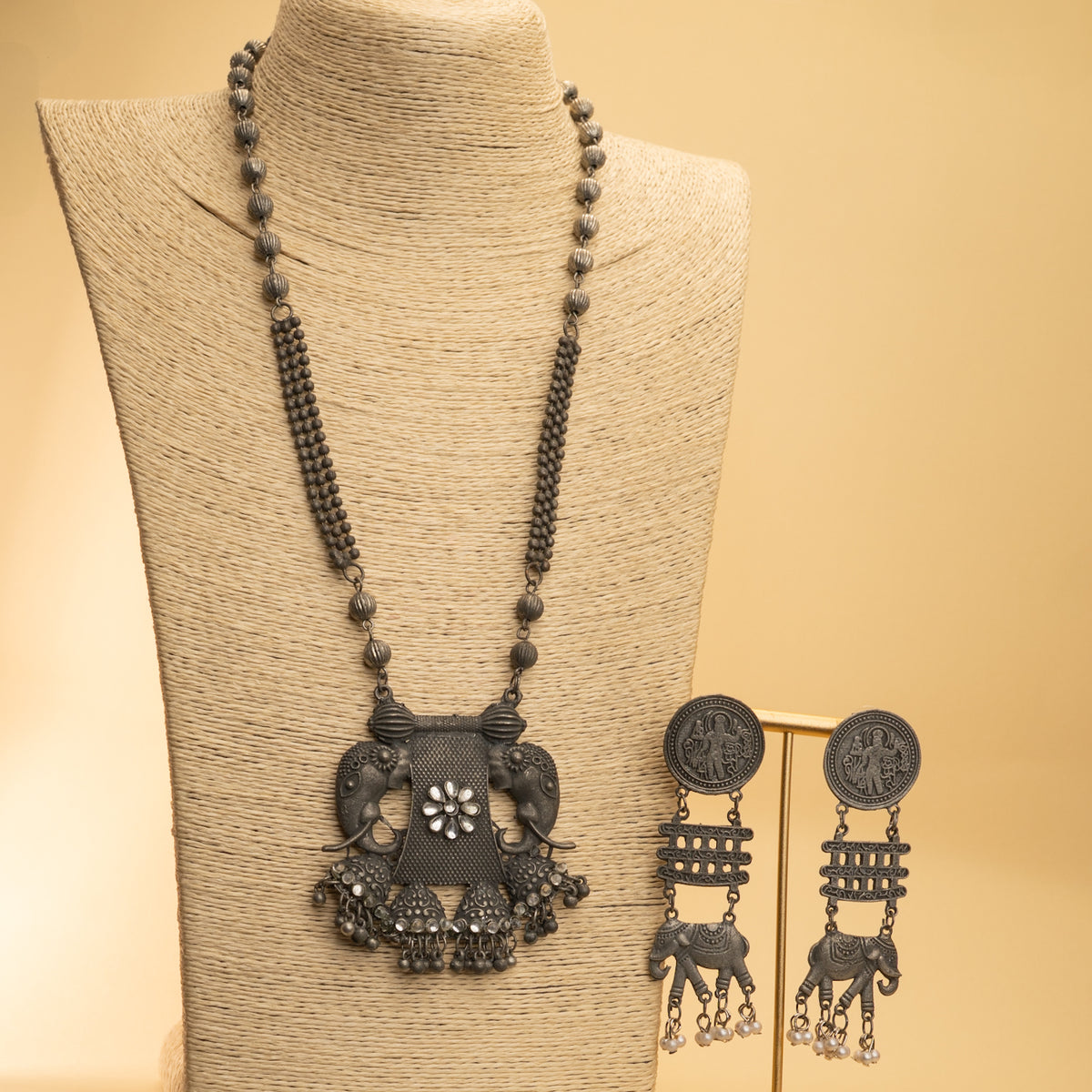 SONU BLACK POLISH MALA/ NECKPIECE ML198