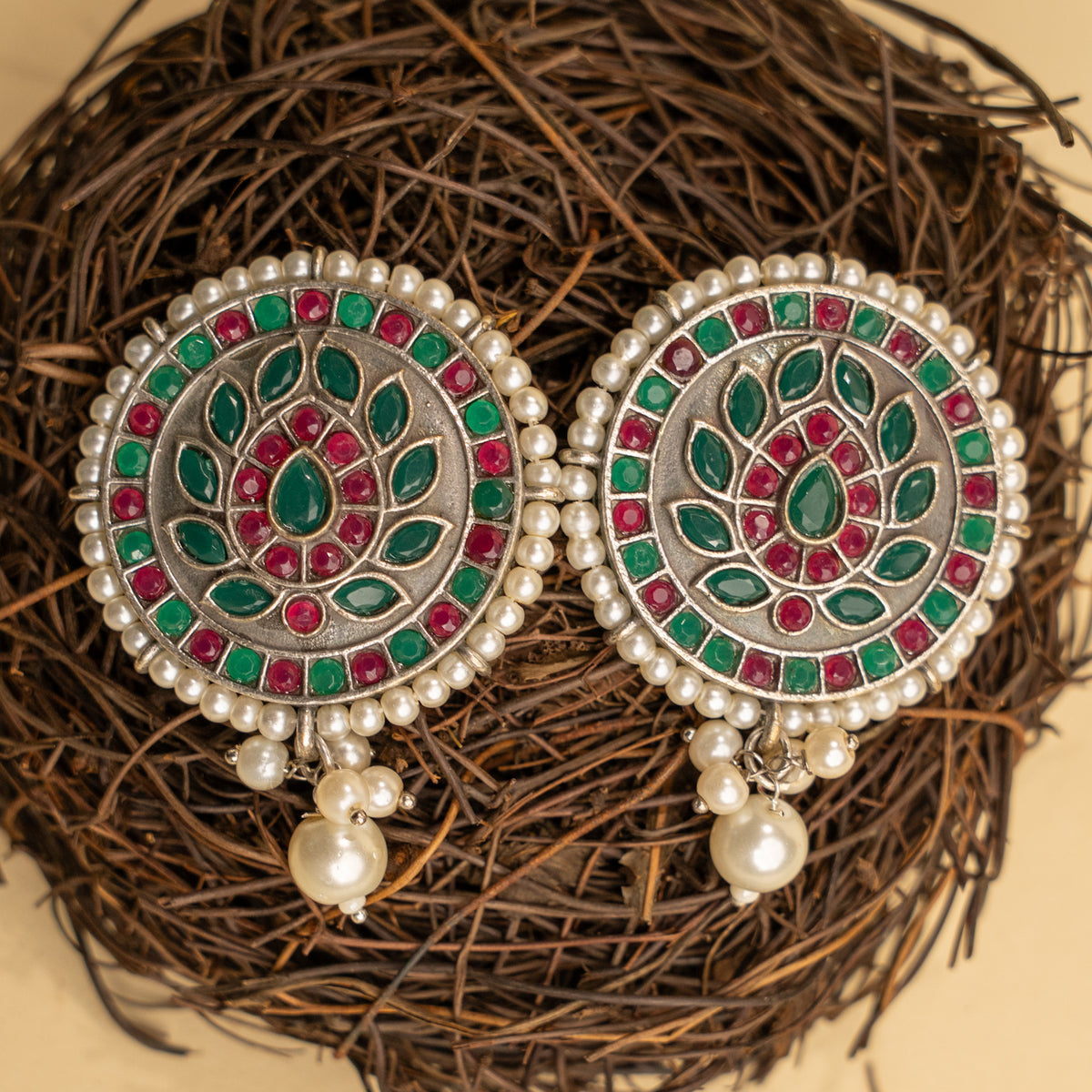 AALIA BIJOUX PREMIUM AND EXCLUSIVE RUSTIC FINISH SEMI HANDMADE CHOKER WITH EARRINGS CH132