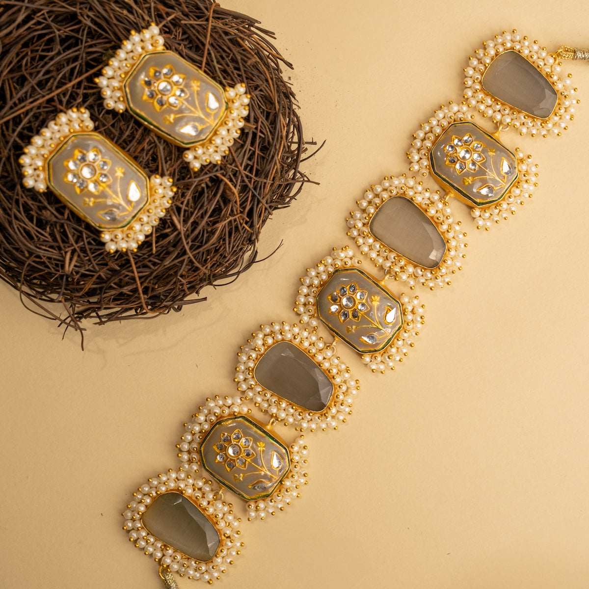 AAKRITI LAC  BIJOUX PREMIUM AND EXCLUSIVE HANDMADE CHOKER WITH EARRINGS CH204