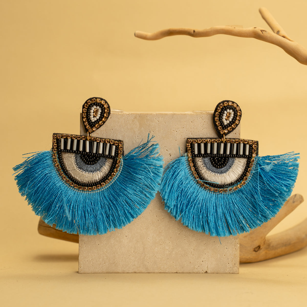 MAX FABRIC AND BEADS HANDMADE EARRING ER481