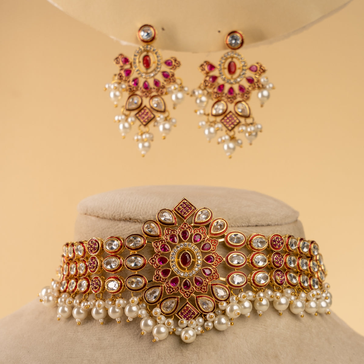 NIRANDHANA BIJOUX PREMIUM AND EXCLUSIVE SEMI HANDMADE CHOKER WITH EARRINGS CH365