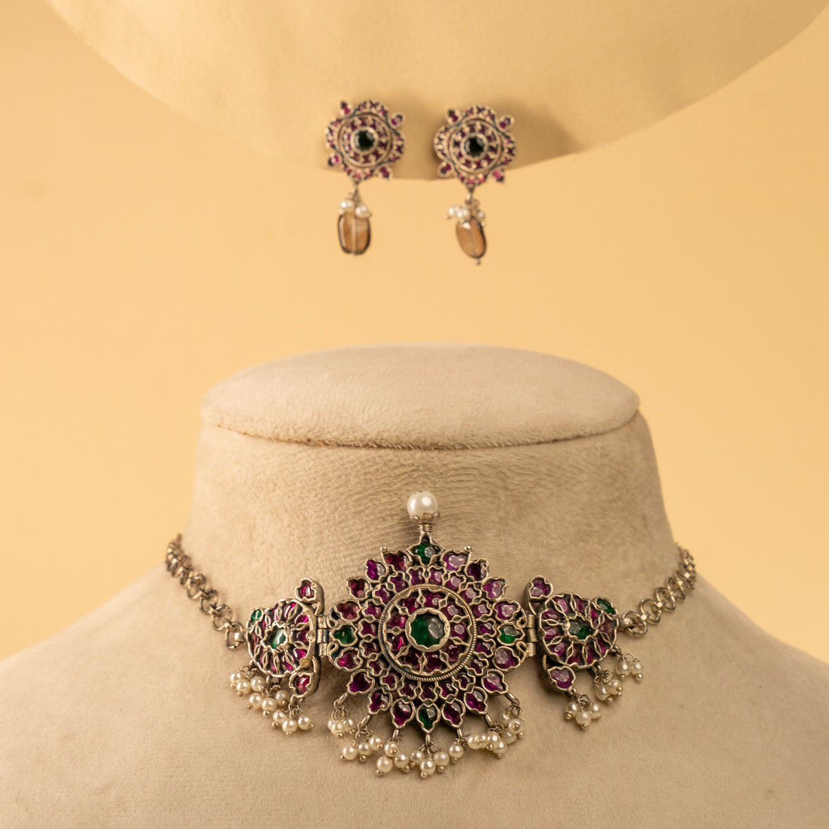 VINASHA BIJOUX PREMIUM AND EXCLUSIVE HANDMADE CHOKER WITH EARRINGS CH146