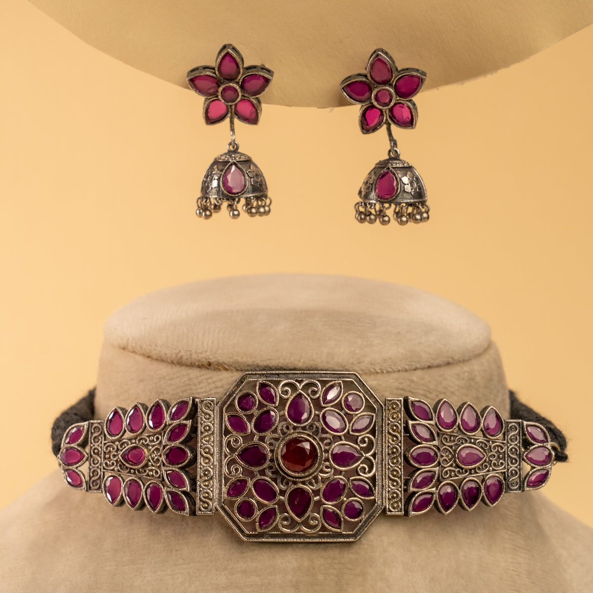 ELLA RAW AND RUSTIC ANTIQUE SEMI HANDMADE CHOKER WITH EARRINGS CH115