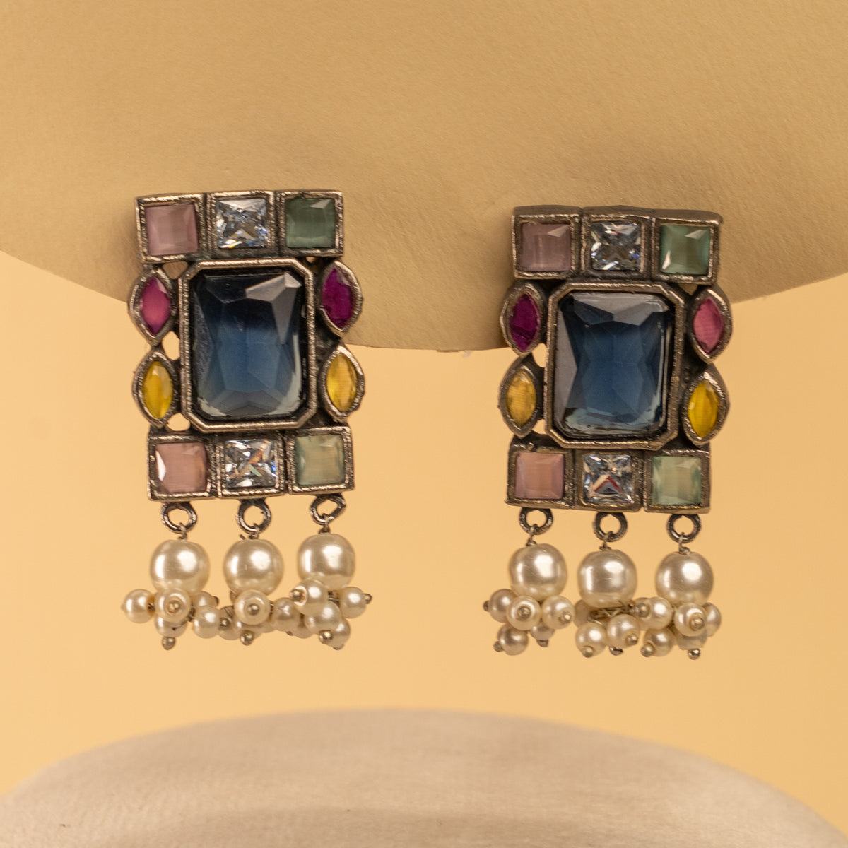 ZOE RAW AND RUSTIC ANTIQUE SEMI HANDMADE CHOKER WITH EARRINGS CH117