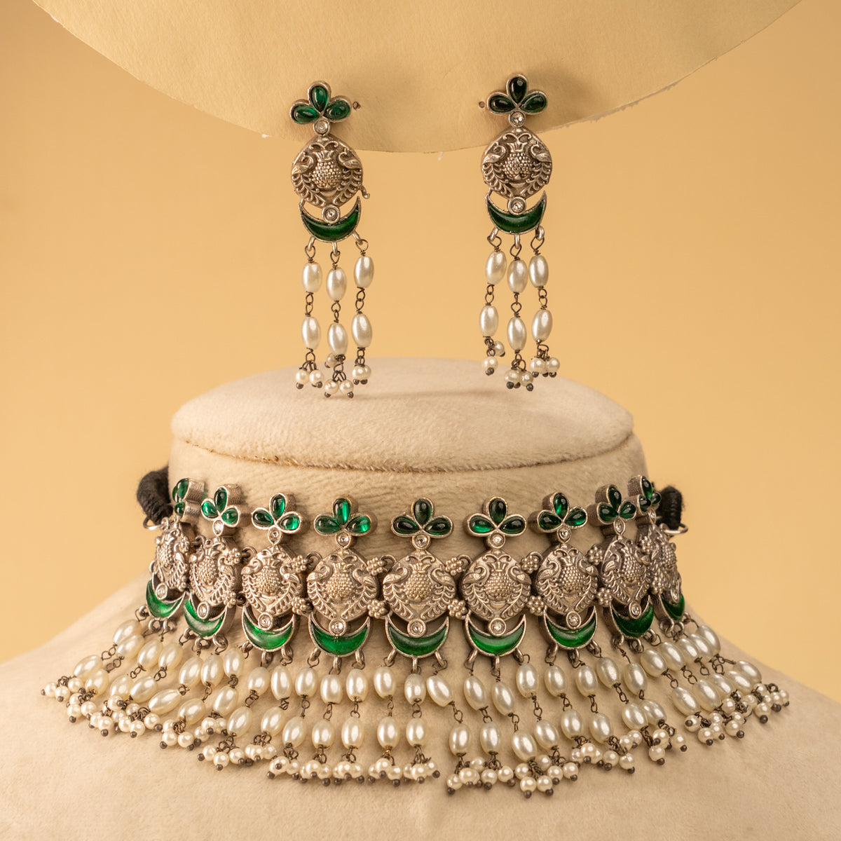 VIOLET SEMI HANDMADE BIJOUX PREMIUM  RUSTIC FINISH CHOKER WITH EARRING CH517