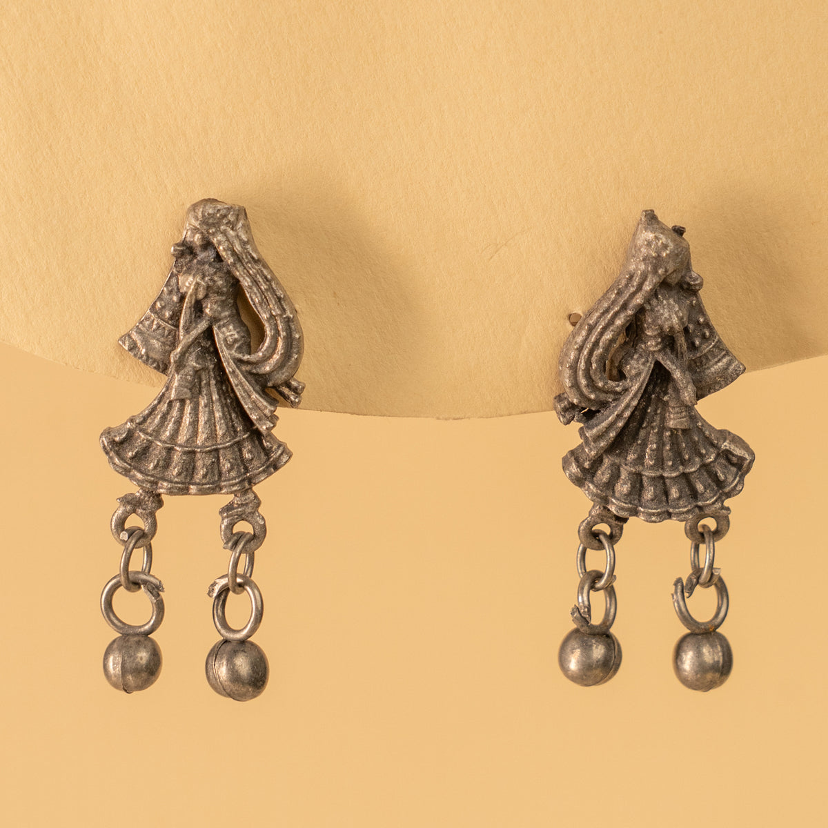 VEDIKA BLACK POLISH RAW AND RUSTIC FINISH CHOKER CH496