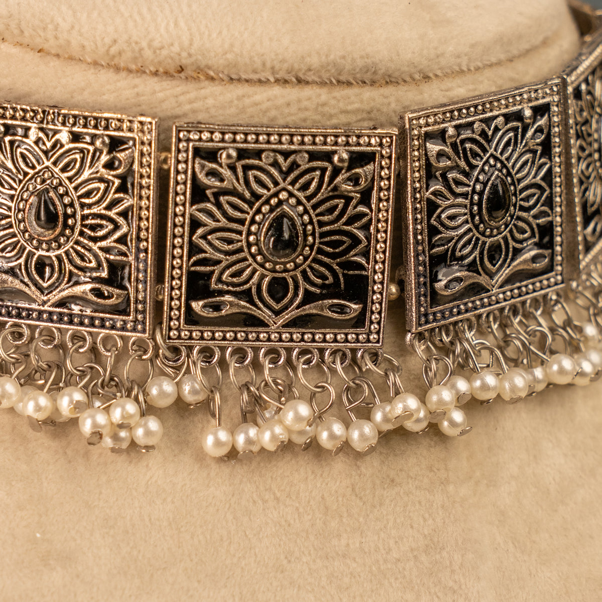 ISABELLA RAW AND RUSTIC BLACK POLISH CHOKER WITH EARRINGS CH473