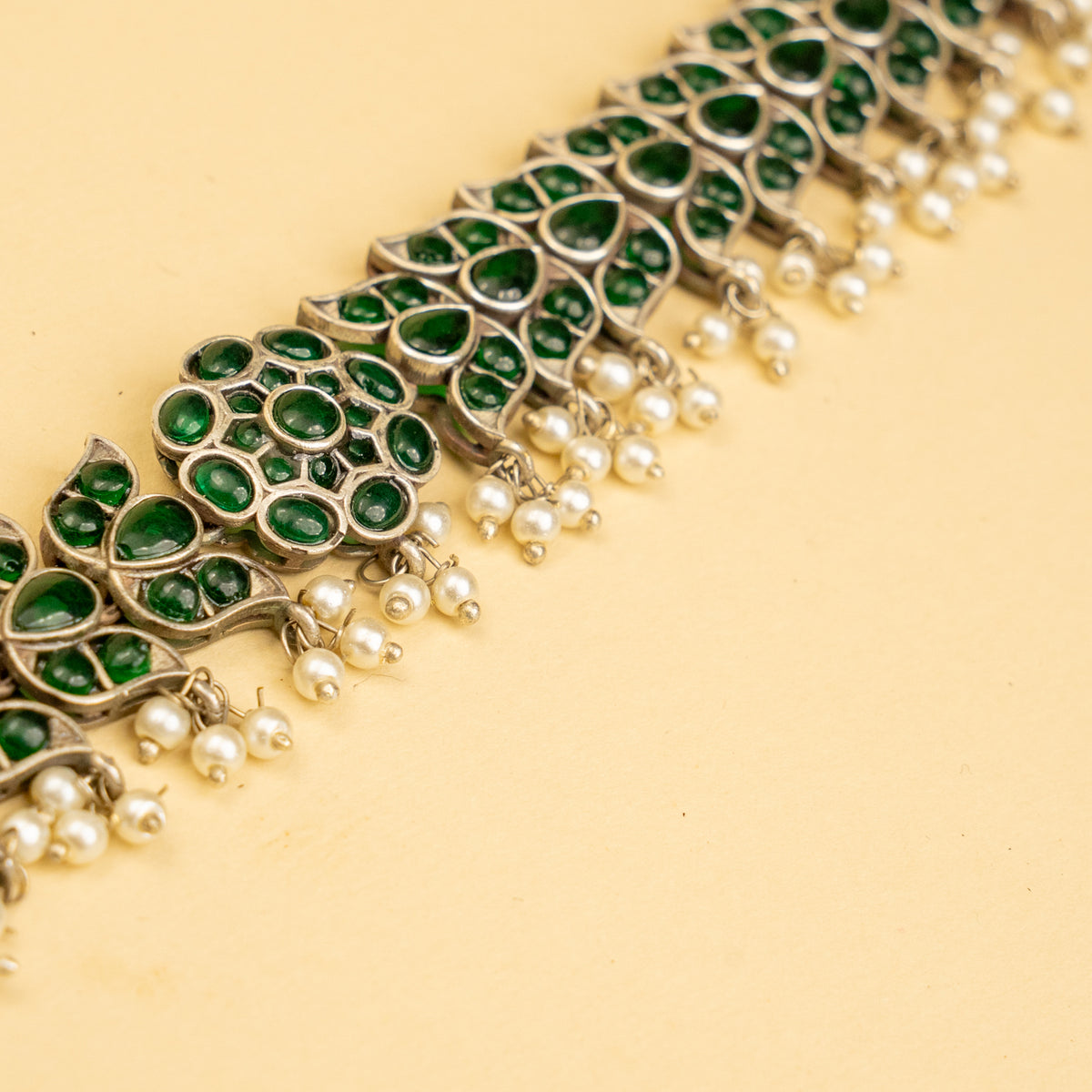 SANDI BIJOUX PREMIUM AND EXCLUSIVE HANDMADE CHOKER WITH EARRINGS CH131